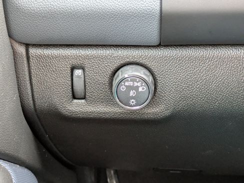 Used 2019 Chevrolet Colorado Z71 image 32