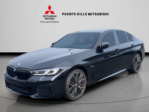 Used 2023 BMW 530e w/ M Sport Package RWD image 1