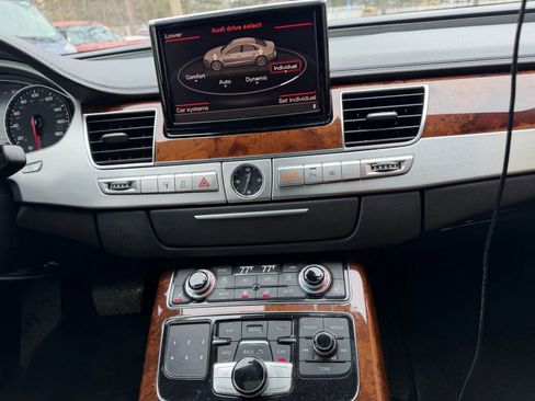 Used 2011 Audi A8 4.2 image 23