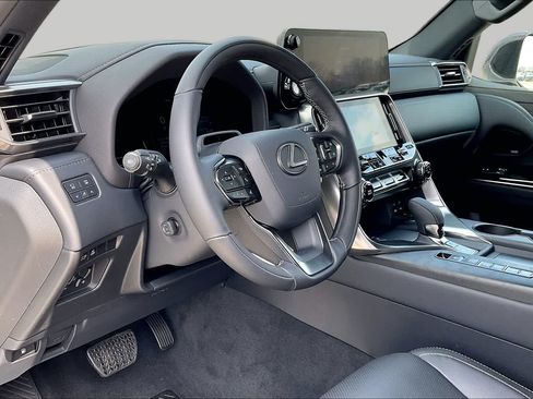 New 2026 Lexus LX 700h Luxury AWD/4WD image 10