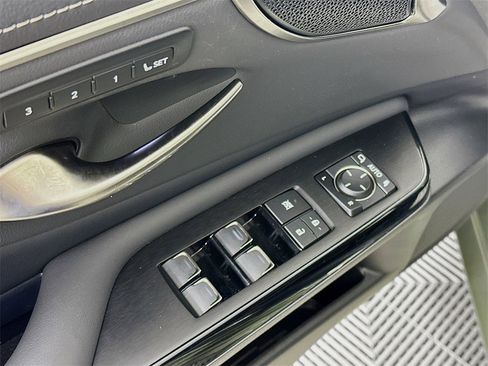 Used 2025 Lexus ES 350 Ultra Luxury image 20