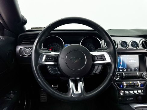 Used 2018 Ford Mustang GT Premium w/ GT Performance Package RWD image 29