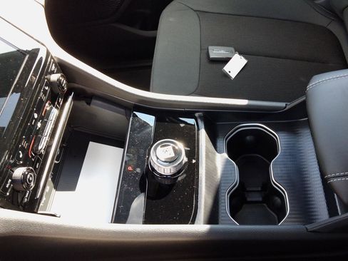 New 2025 Jeep Grand Cherokee L Laredo w/ Luxury Tech Group I image 22