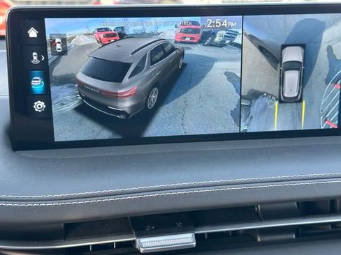 Used 2023 Genesis GV70 2.5T w/ Sport Prestige Package image 34