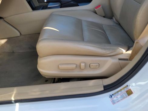 Used 2011 Honda Accord EX-L image 25