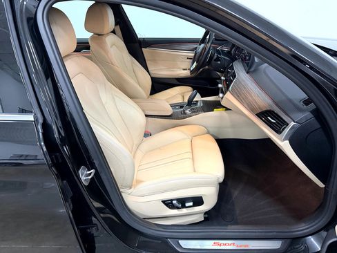 Used 2017 BMW 540i image 18