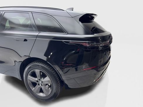 Used 2025 Land Rover Range Rover Velar Dynamic SE image 17