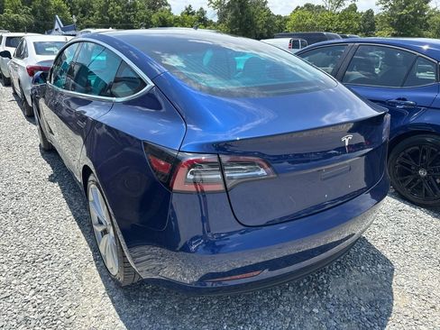Used 2018 Tesla Model 3 RWD image 6