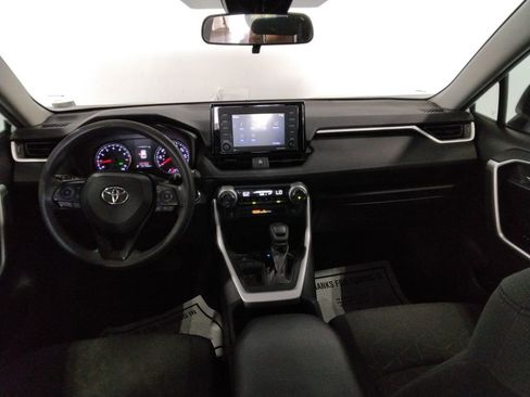 Used 2020 Toyota RAV4 XLE image 31