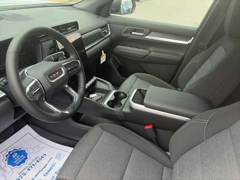 New 2027 GMC Terrain Elevation w/ LPO, Floor Liner Package FWD image 16