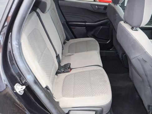 Used 2022 Ford Escape SE image 17