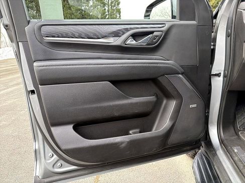 Used 2023 GMC Yukon Denali image 9