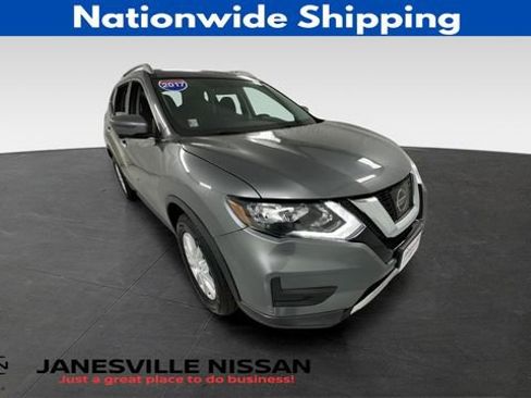 Used 2017 Nissan Rogue SV w/ SV Premium Package AWD/4WD image 1