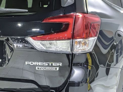Used 2019 Subaru Forester Touring w/ Popular Package #3 image 12
