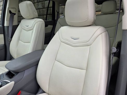Used 2024 Cadillac XT6 Premium Luxury AWD/4WD image 33