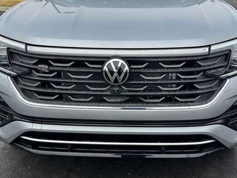 New 2026 Volkswagen Atlas Cross Sport SEL Premium R-Line image 8