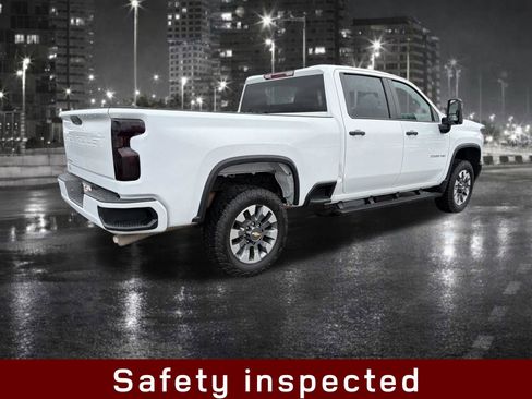 Used 2022 Chevrolet Silverado 2500 Custom w/ Custom Convenience Package AWD/4WD image 10