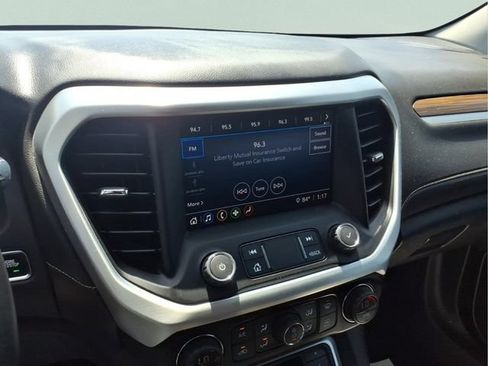 Used 2020 GMC Acadia SLE w/ Driver Convenience Package FWD image 18