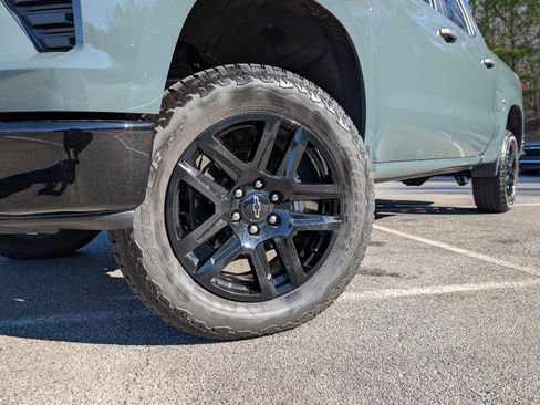 Used 2025 Chevrolet Silverado 1500 Custom Trail Boss w/ Turbomax Blackout Package image 32