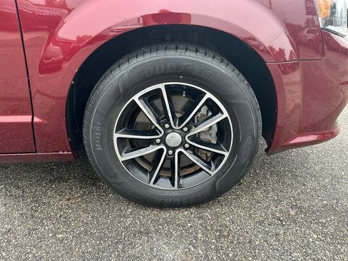Used 2019 Dodge Grand Caravan GT FWD image 29