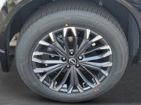 New 2026 Nissan Rogue Platinum AWD/4WD image 9