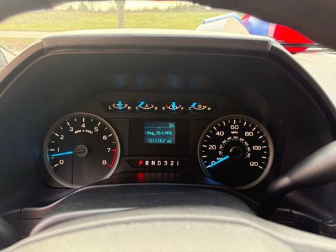 Used 2016 Ford F150 XLT image 29