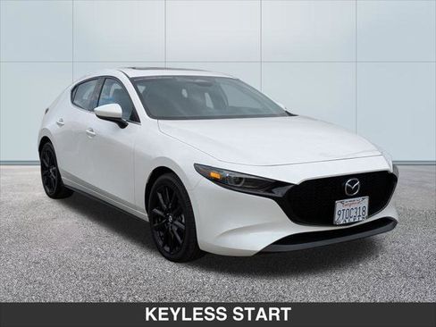 Used 2025 MAZDA MAZDA3 2.5 S Hatchback w/ Premium Pkg image 7