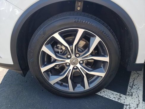 Used 2023 Acura MDX SH-AWD w/ Technology Package image 34