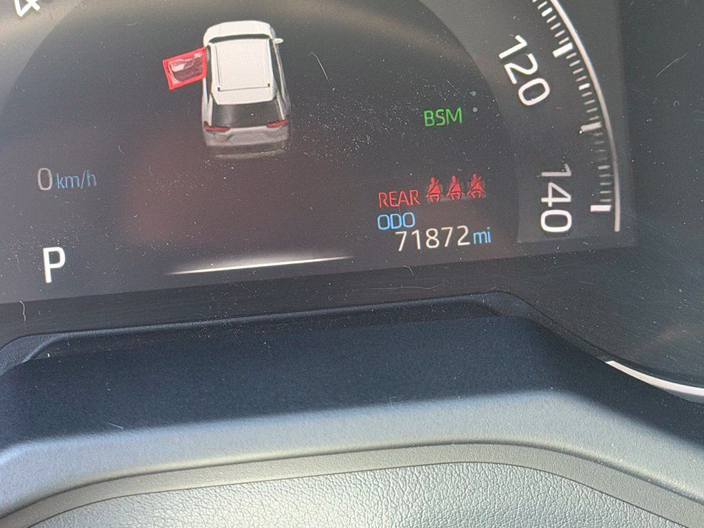 Used 2021 Toyota RAV4 Limited FWD image 7