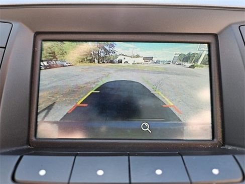 Used 2018 Ford Taurus SE image 22