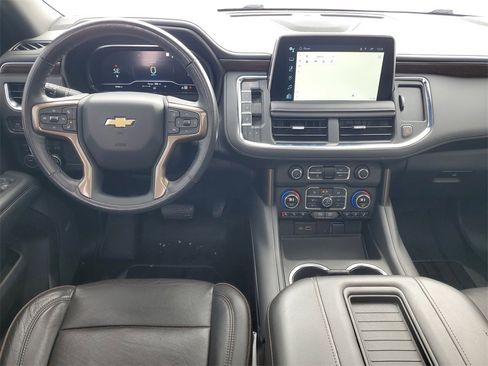 Used 2023 Chevrolet Suburban High Country image 29