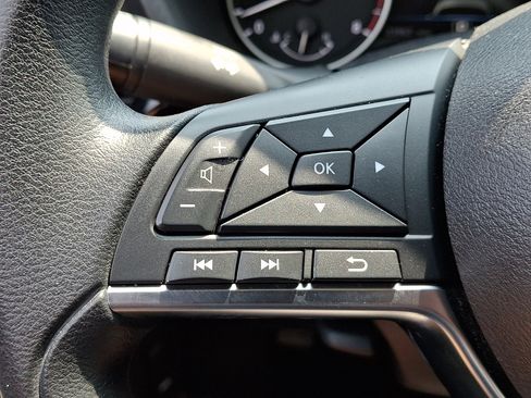 Used 2024 Nissan Sentra SV w/ Trunk Package FWD image 20