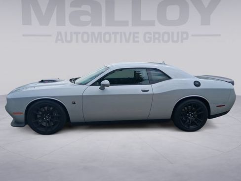 Used 2022 Dodge Challenger R/T Scat Pack w/ Shaker Package RWD image 2