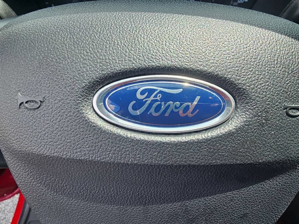 Used 2022 Ford Escape SE w/ SE Sport Appearance Package FWD image 22