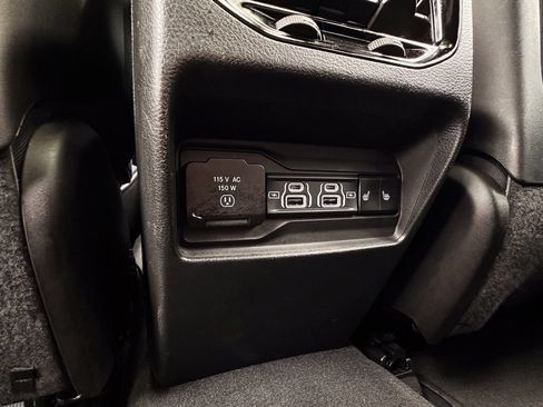 Used 2024 Jeep Grand Cherokee Limited AWD/4WD image 24