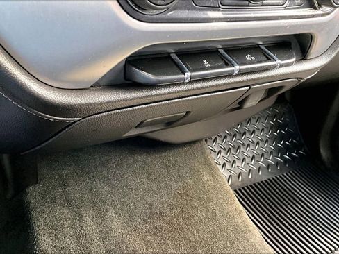 Used 2014 GMC Sierra 1500 SLE w/ SLE Value Package image 15