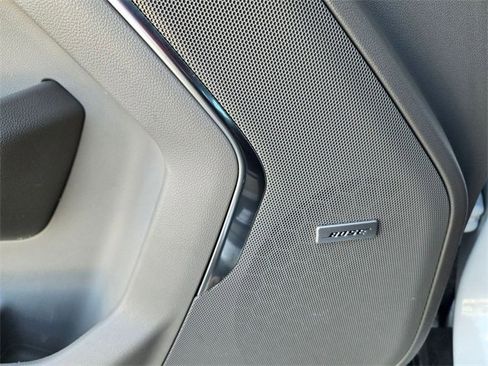 Used 2021 Chevrolet Tahoe Z71 w/ Luxury Package image 16