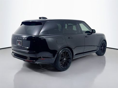 Used 2024 Land Rover Range Rover SE image 7