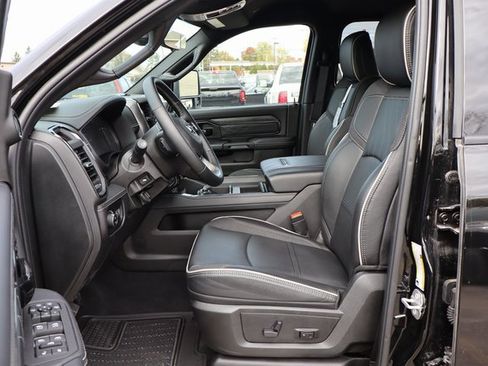 Used 2025 RAM 3500 Limited image 15