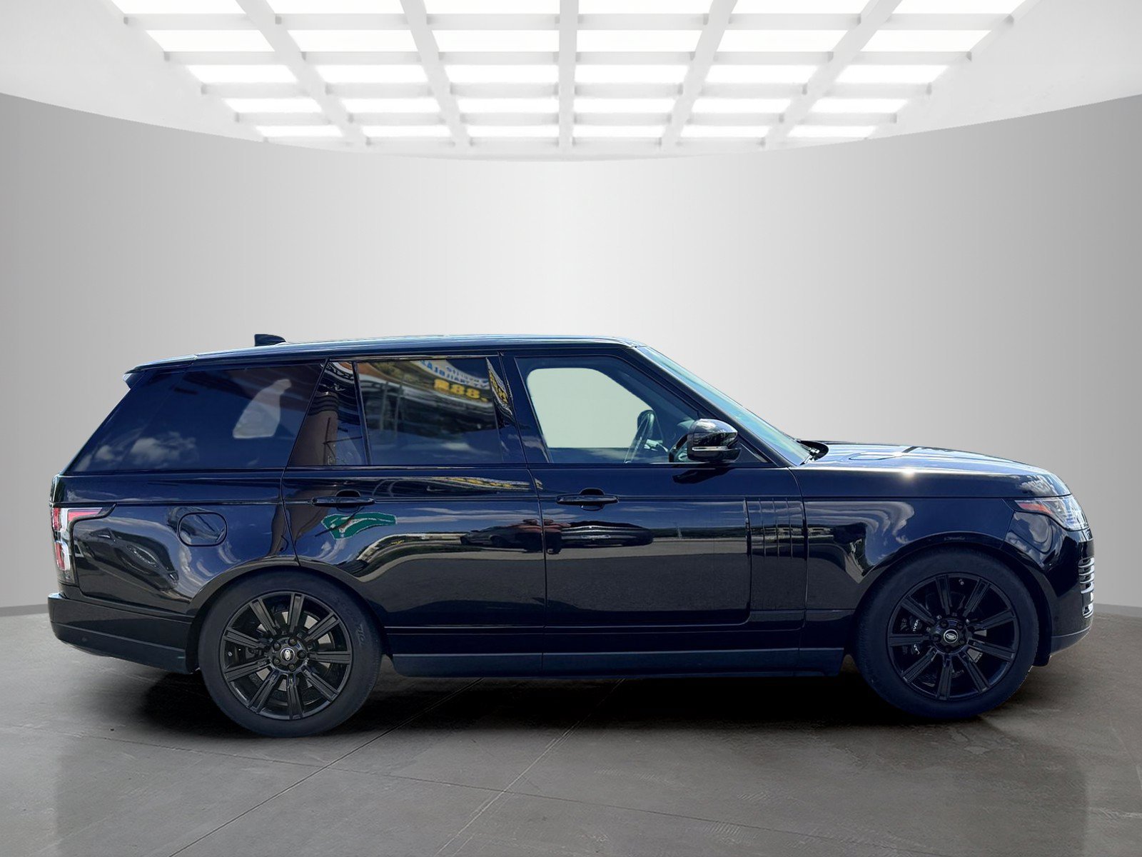 Used 2020 Land Rover Range Rover HSE AWD/4WD image 4