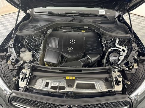 Certified 2025 Mercedes-Benz GLC 300 4MATIC image 31