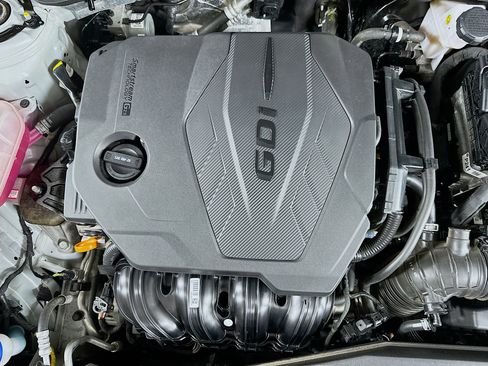 Used 2025 Hyundai Sonata SEL FWD image 31