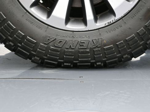 Used 2017 Ford Expedition EL XLT w/ Equipment Group 202A image 44