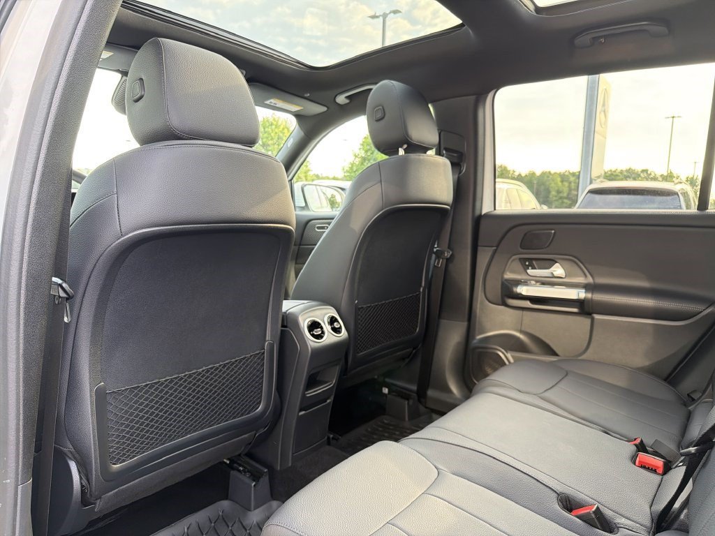 Certified 2026 Mercedes-Benz GLB 250 4MATIC image 18