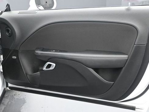 Used 2022 Dodge Challenger R/T Scat Pack RWD image 11