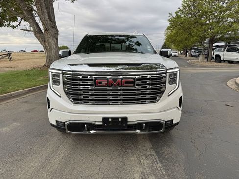 Used 2023 GMC Sierra 1500 Denali w/ Denali Reserve Package AWD/4WD image 2