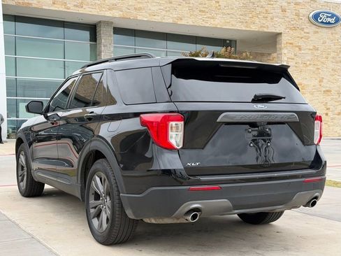 Used 2021 Ford Explorer XLT w/ Equipment Group 202A RWD image 11