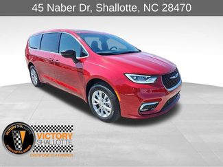 New 2026 Chrysler Pacifica Limited AWD/4WD video 1