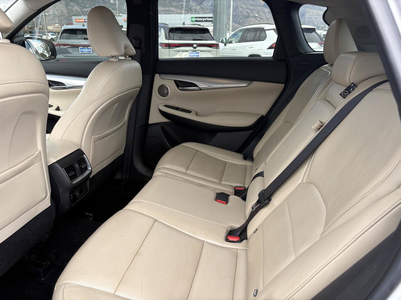 Used 2019 INFINITI QX50 Essential w/ Premium Heat Package AWD/4WD image 6
