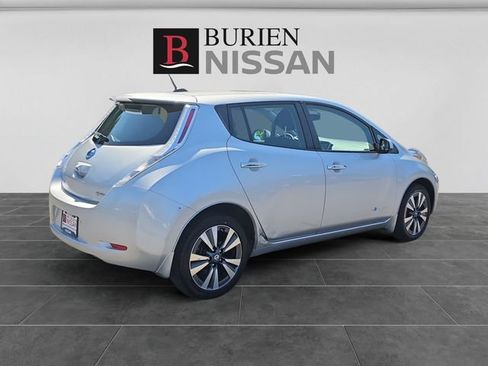Used 2016 Nissan Leaf SV FWD image 5